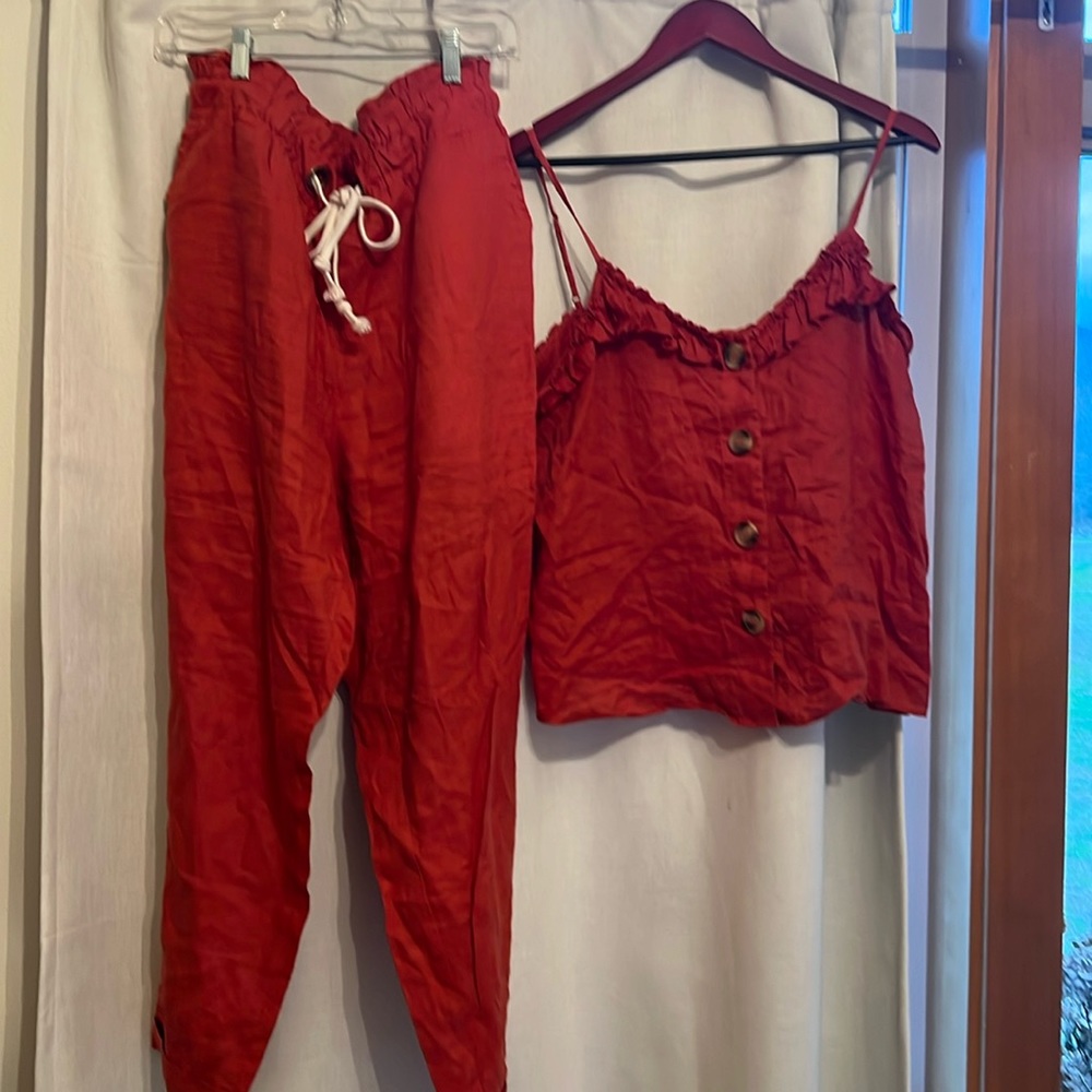 Vince Camuto linen set